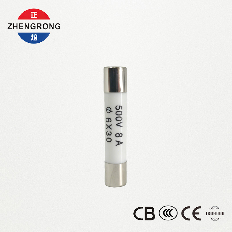 Sekering 8A 6*30mm R058 Berkualitas Tinggi untuk Distributor Internasional